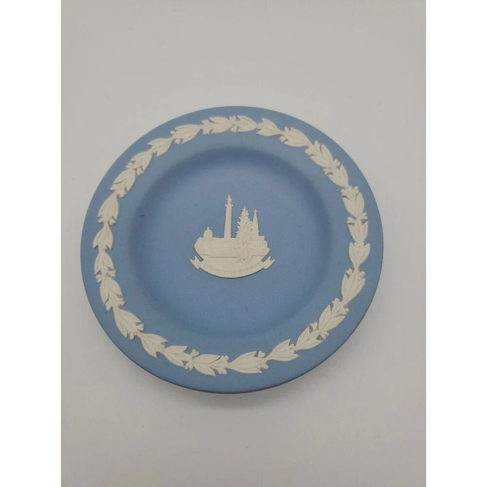 Wedgewood Jasperware Trafalgar Square England Scenic Plate Blue - Picture 12 of 12
